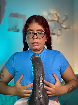 Solaangel_ élő XXX-chatje