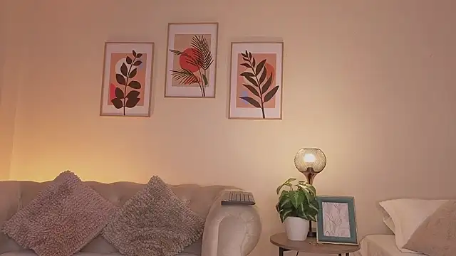 DahianaWalcott Chat XXX live