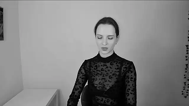 Czat XXX na żywo – Ariadna_Shy