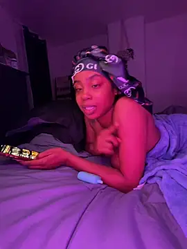 Chat XXX en directo de TheRealOshunQueen