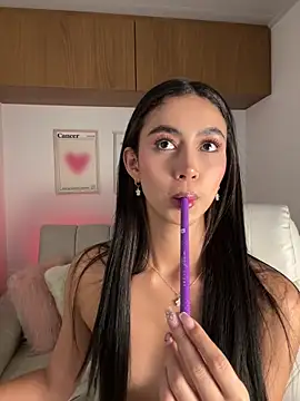 maddy_bronw_'s Live XXX Chat