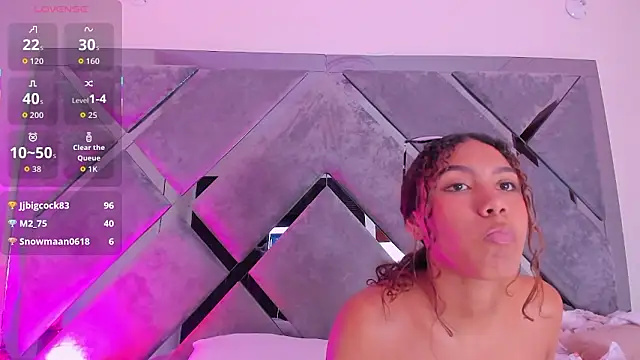 luciagray1 即時 XXX 聊天