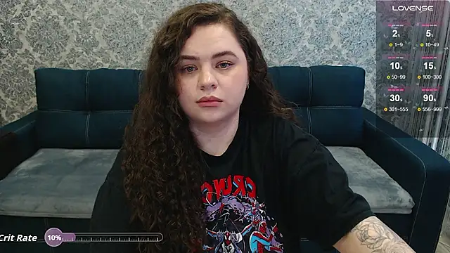 LunaRoub's Live XXX Chat