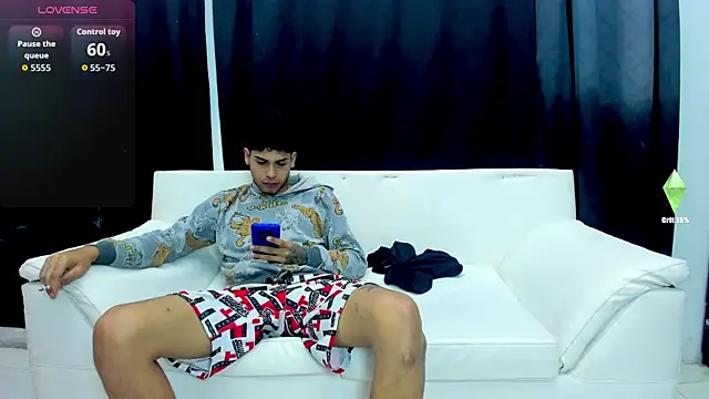 self_love46's Webcam Show