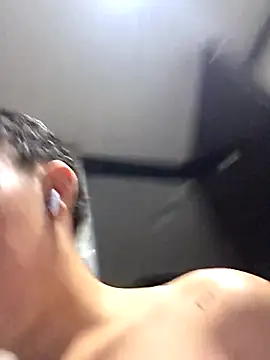 Chat +18 de alaia_princess ao vivo