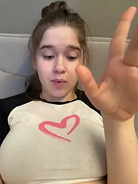 HornyGirlH Webcamshow