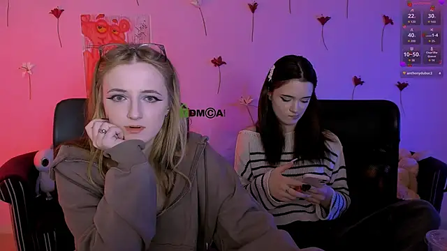 liana_kisses live XXX chat