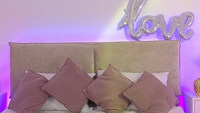 Jules_night's Live XXX Chat