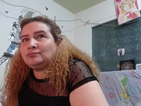 Perla1981-- Chat XXX live