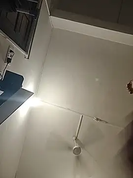 NakedMILFx Chat XXX live