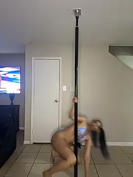 YeahhhitsBreezy webkamerás műsora