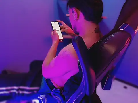 Thonixxx_mr – Kamerová šou