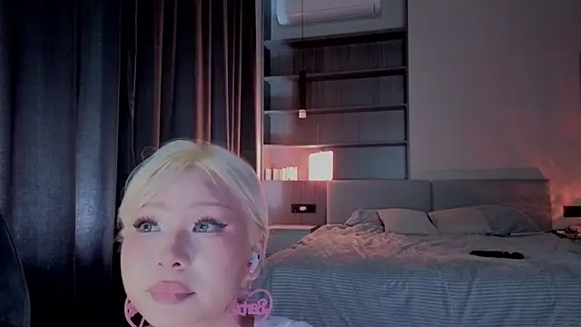 RileyMee: απευθείας συνομιλία ΧΧΧ