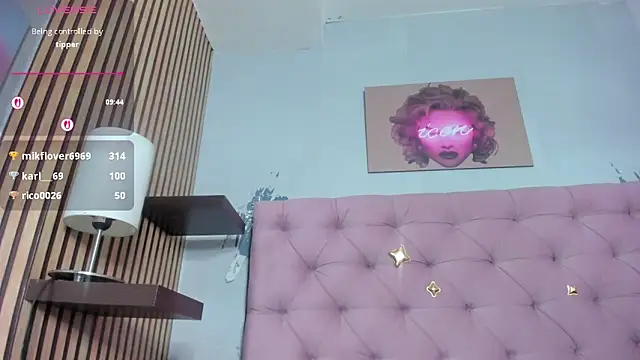 Chat +18 de isabella__lux ao vivo