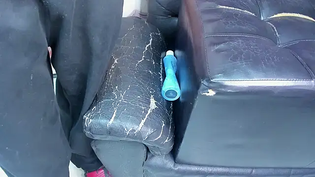 wild_little_bitch2026_xのウェブカメラショー