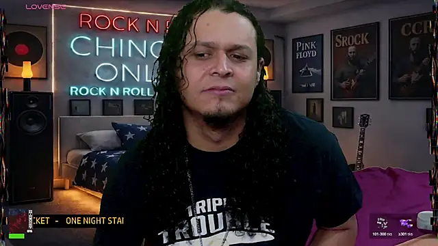 Онлайн чат XXX chino_roz