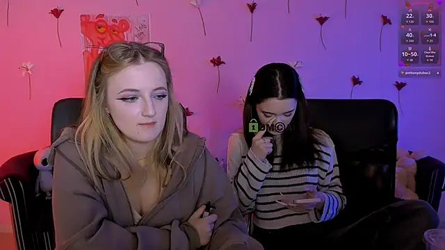 liana_kisses Chat XXX live