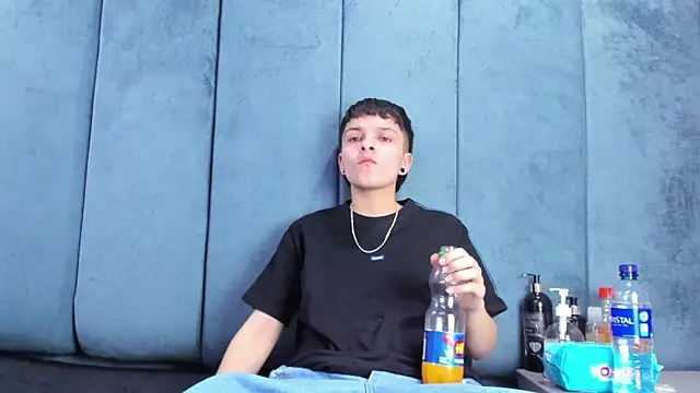 Megan_Thompson_ Live XXX-Chat