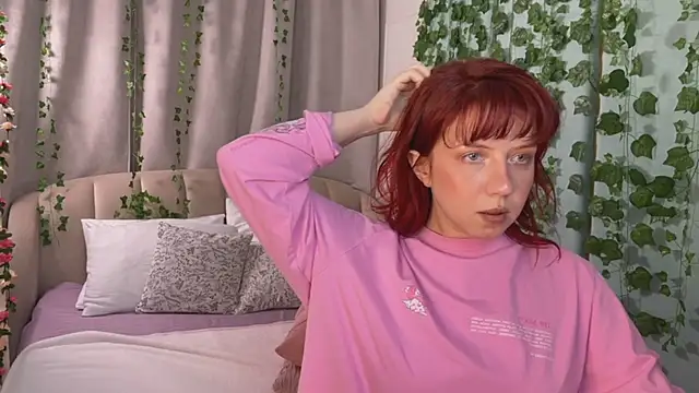 Love_is_Lola Live XXX-chat