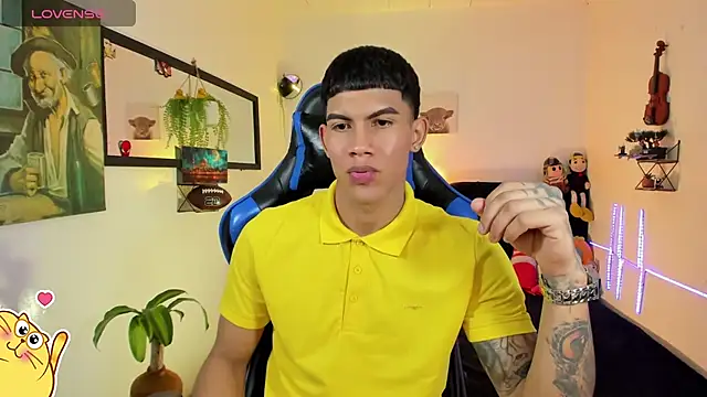 Pokazy przed kamerką – Damian_latinxxx