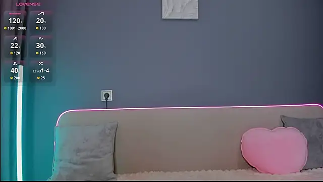 Malika_Lisan élő XXX-chatje