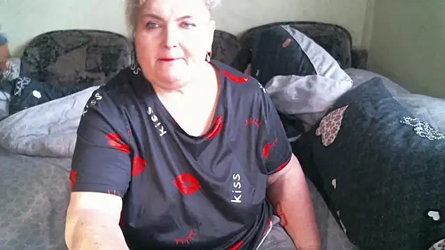 Lana555 Show in webcam