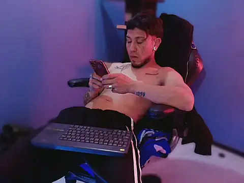 Thonixxx_mr webkamerás műsora