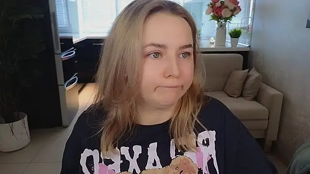 Živý XXX chat Mira_Mermayd