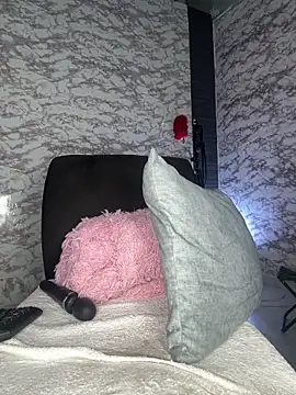 AlisSon__hot Adlı Modelin Canlı XXX Sohbeti