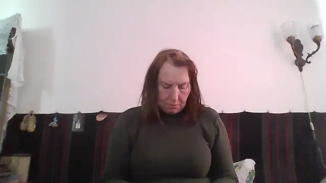 AnnaLive570's Webcam Show