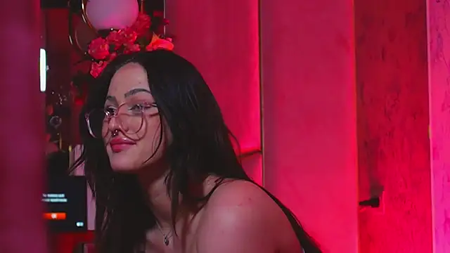 Онлайн чат XXX LucyLextonX