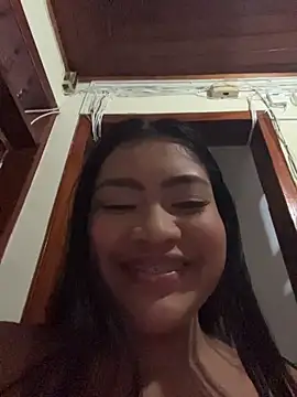 แชท XXX สดของ LunaaRosse