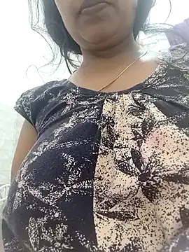 Hot-Tinaa লাইভ XXX চ্যাট