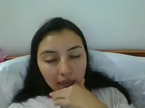 _Romilly_'s Live XXX Chat