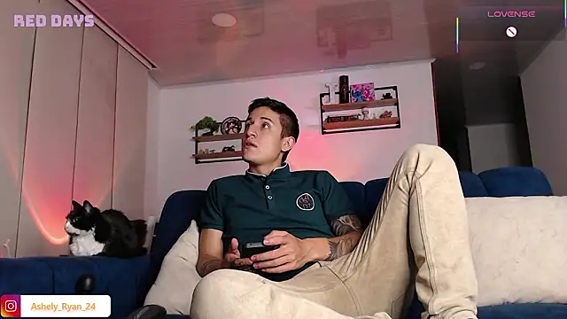 Živý XXX chat ashely_ryan24