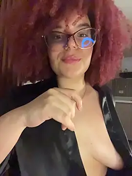 Leyah__ লাইভ XXX চ্যাট