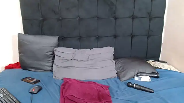 CaramelBootty Chat XXX live