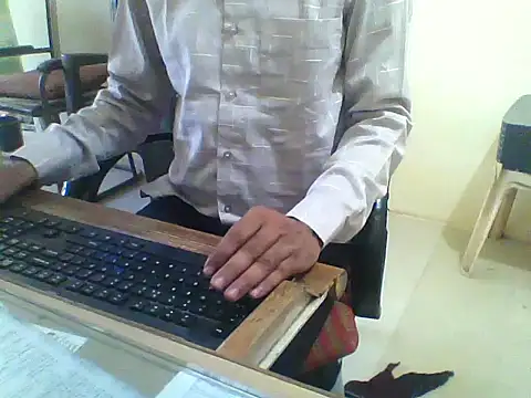 dream_king_1985 Show in webcam