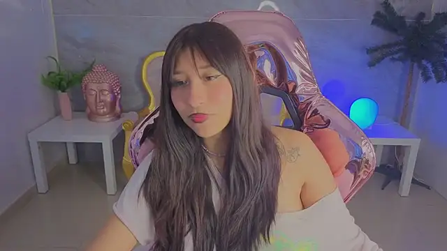 moraa_s: απευθείας συνομιλία ΧΧΧ