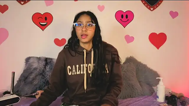 Czat XXX na żywo – PaulaCutexs