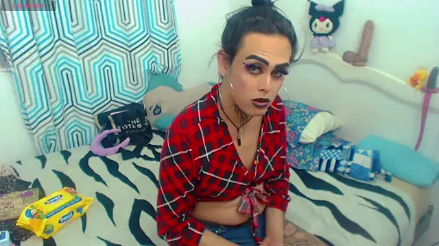 Show modela osirisandLilith na web-kameri