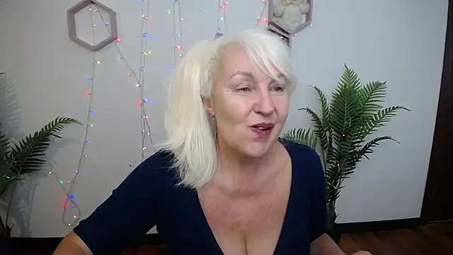 BlondyLeeBest's Live XXX Chat