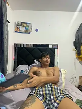 derreck_models 现场XXX聊天