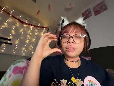 moan4mona Live XXX Chat