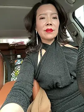 anna_kk Show in webcam