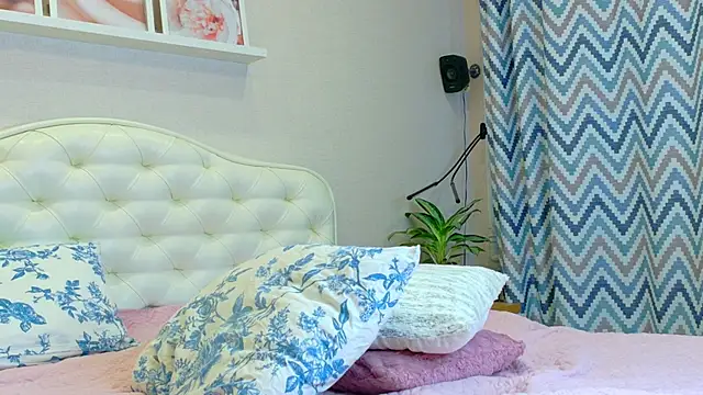 Chatroom XXX en direct de LadySweetWife