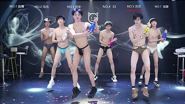 Czat XXX na żywo – MS-180-