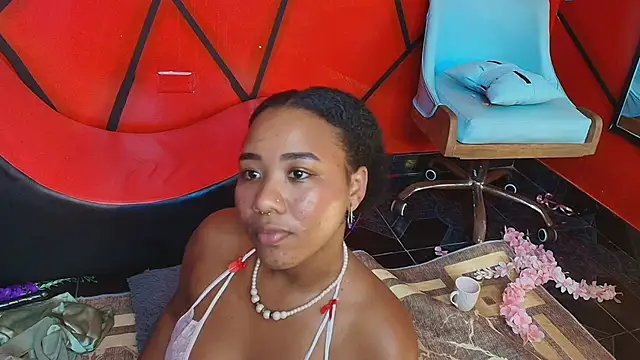 Pamela_Cortezz Adlı Modelin Canlı XXX Sohbeti