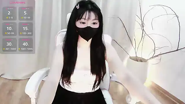 Sweet-Shuna 即時 XXX 聊天