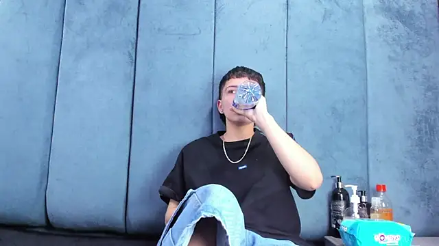 Megan_Thompson_: онлайн-секс-чат